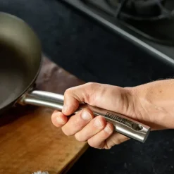 Stekepanne i kullstål 20 cm