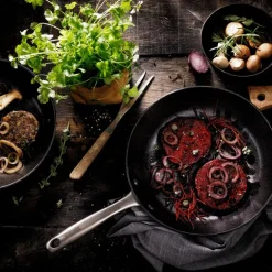 Stekepanne i kullstål 24 cm