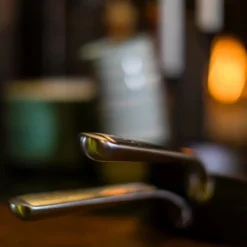 Stekepanne med ergonomisk håndtak 28 cm karbonstål