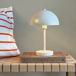 Stockholm portable bordlampe version 2 30 cm perlehvit