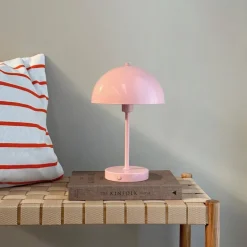 Stockholm portable bordlampe version 2 30 cm lyserød
