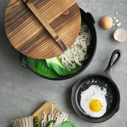 Støpejernsgryte 1,8L m/glasslokk og trelokk