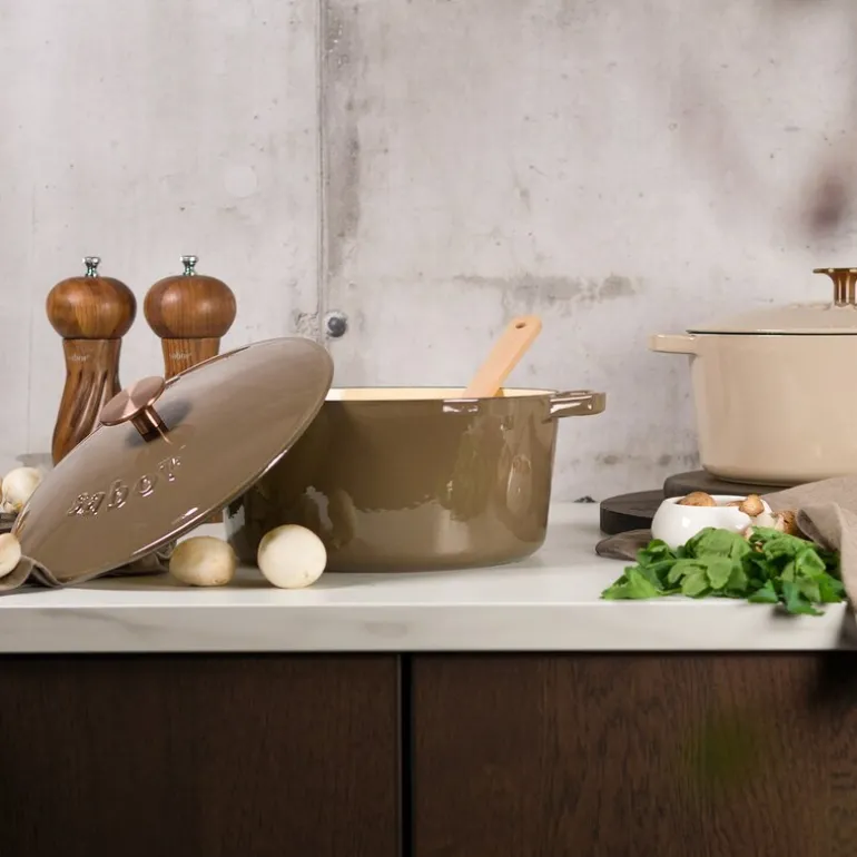 Støpejernsgryte 4,4L mahogany