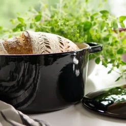 Støpejernsgryte 6,7L svart