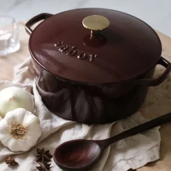 Støpejernsgryte 4,4L zinfandel/brass