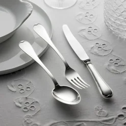 Svensk kniv 23,3 cm 830