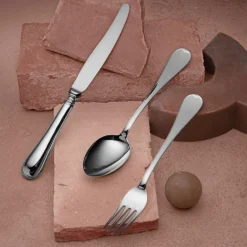 Svensk kniv 23,3 cm 830