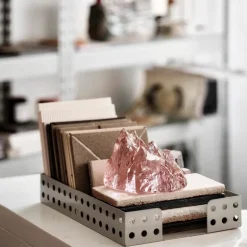 The Rock lyslykt 9,1 cm rosa