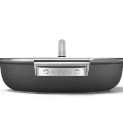 Traktørpanne m/lokk 28 cm 3,7L svart