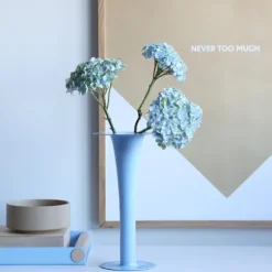 Trumpet vase/lysestake 24 cm lyseblå