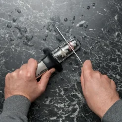 Ukon knivsett santokukniv GU-04 hulslipt 19 cm + knivsliper G-91/SB våtslip