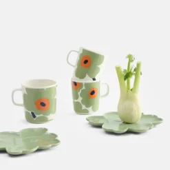 Unikko asjett 20 cm blomsterform sage