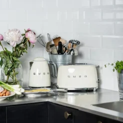 Vannkoker med termostat KLF04 1,7L krem