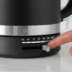 Vannkoker med termostat 5KEK1701EBM 1,7L matt svart