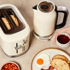 Vannkoker med termostat 5KEK1701EAC 1,7L almond cream