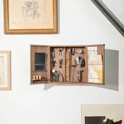 Vinsett/vinskap med vintilbehør Cabinet d'Oeno Curiosités