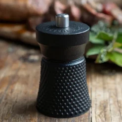 Worker pepperkvern støpejern 10 cm