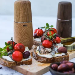 Yono krydderkvern brun